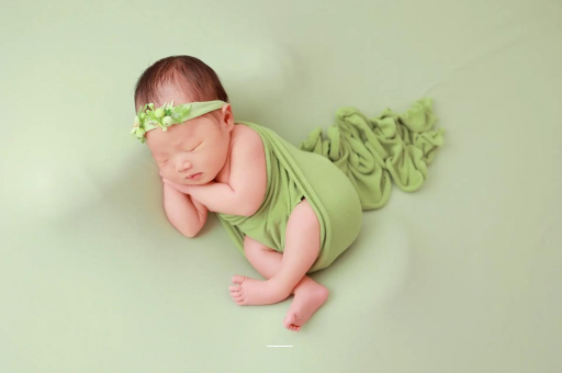 邳州宝宝拍嗝吐奶